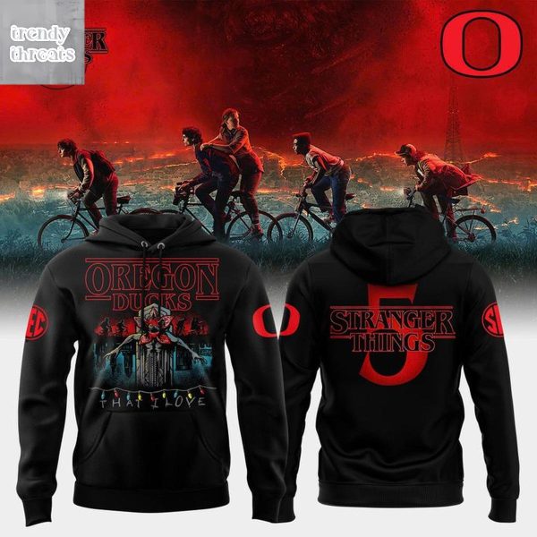Oregon Ducks x Stranger Things 5 Hoodie T-Shirt